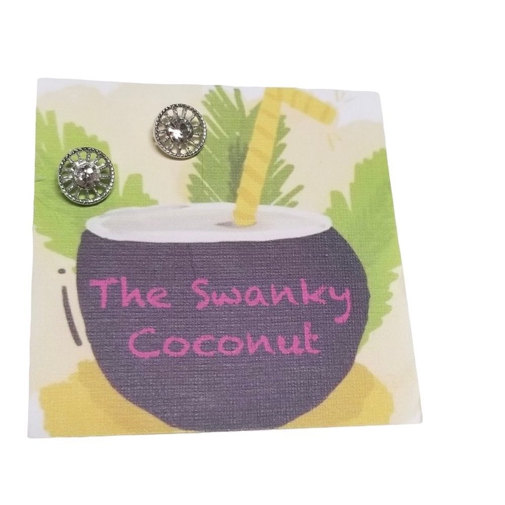 10/$25🦋 Swanky Coconut Silver & CZ Round Studs